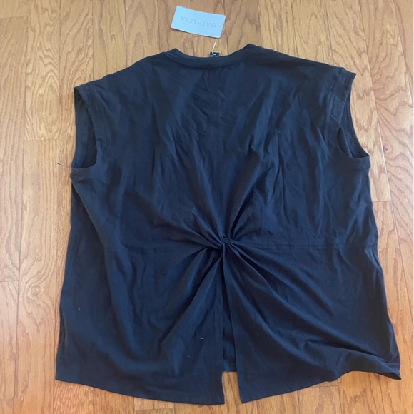 Athelta Outbound Twist Tee - Picture 3 of 3